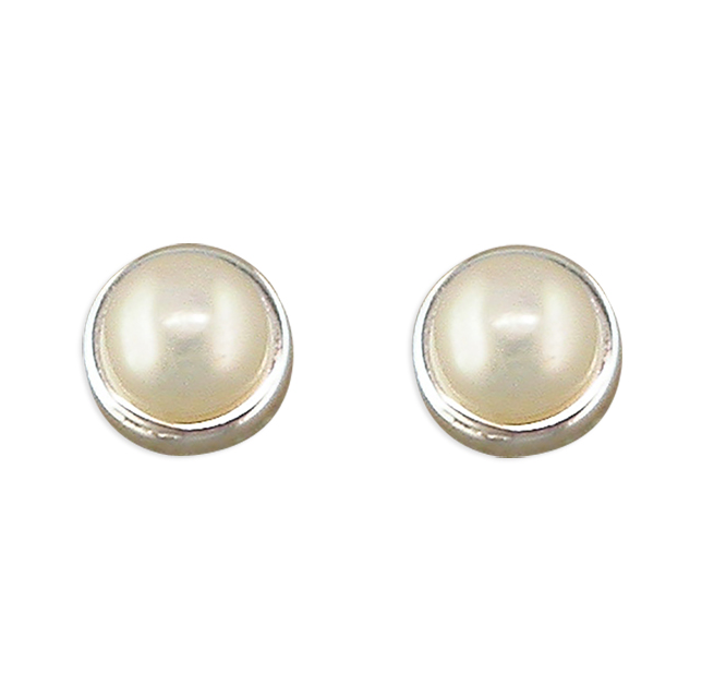 Pearl Round stud Earrings