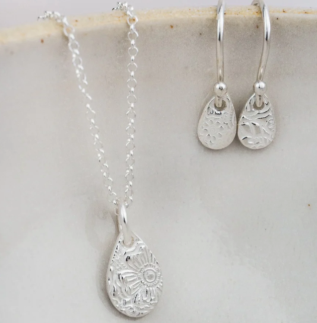 Silver Textured Small Teardrop Pendant