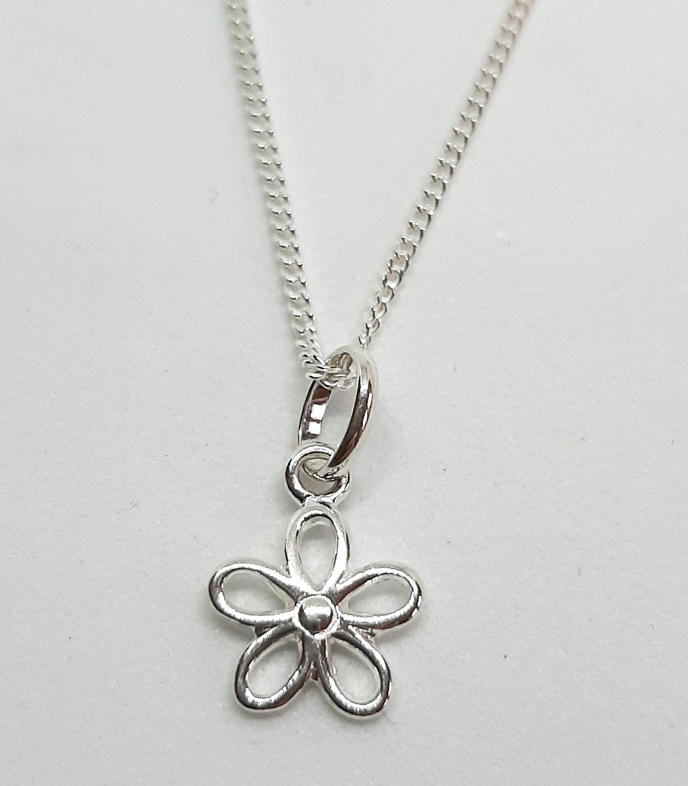 Dew Small Flower Pendant