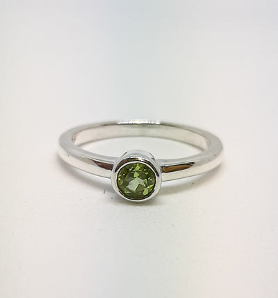 Dainty Round Peridot Ring