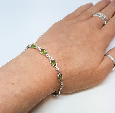 Teardrop Peridot Bracelet