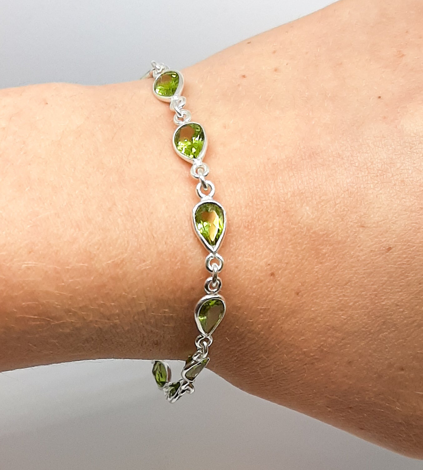 Teardrop Peridot Bracelet