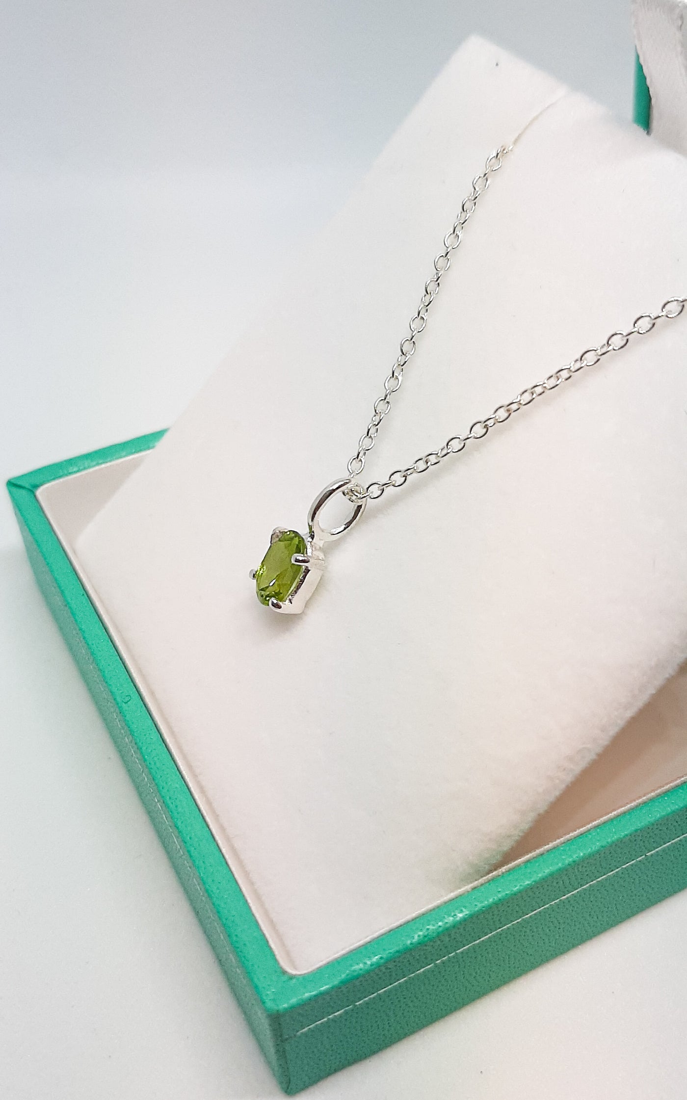 Oval Peridot Pendant