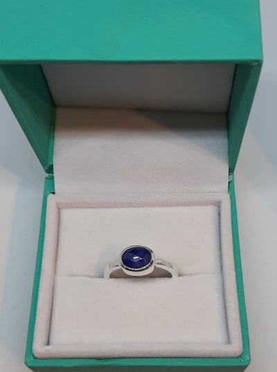 Sapphire Oval Stone Hammered Band Ring