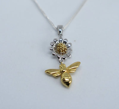 Bee & Daisy Pendant