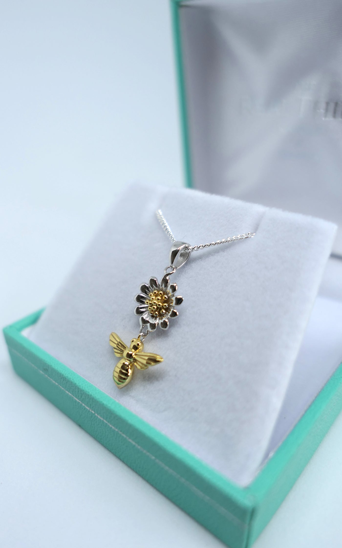 Bee & Daisy Pendant